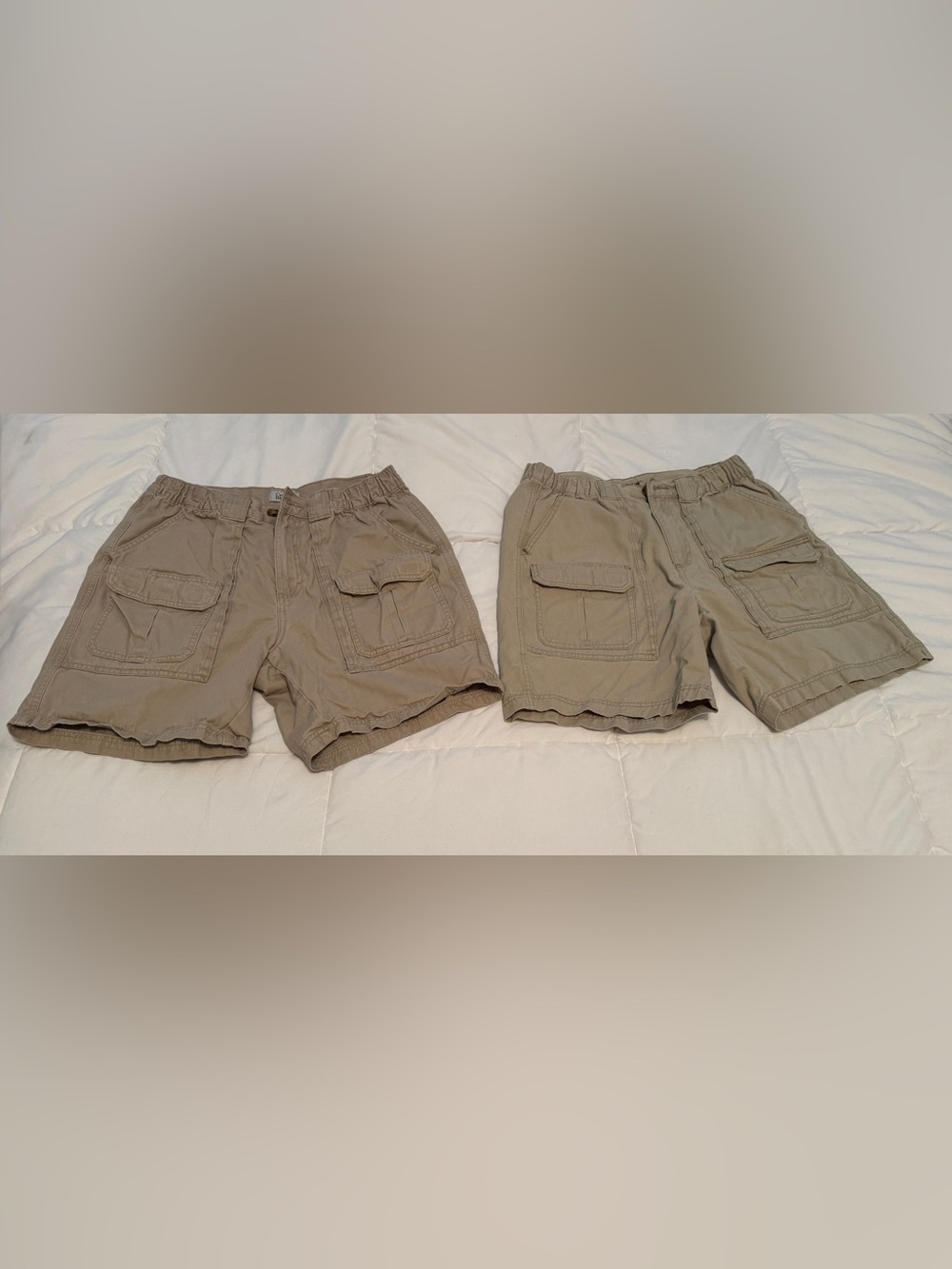 2 pairs - Croft & Barrow Men's Khaki Cargo Shorts with Elastic Waist size 32